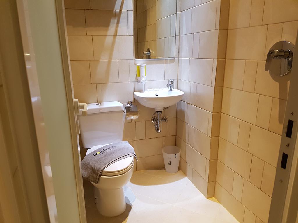Chambre Lits Jumeaux de Luxe sans Fenêtre